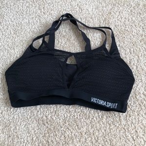 Victoria sport black sports bra